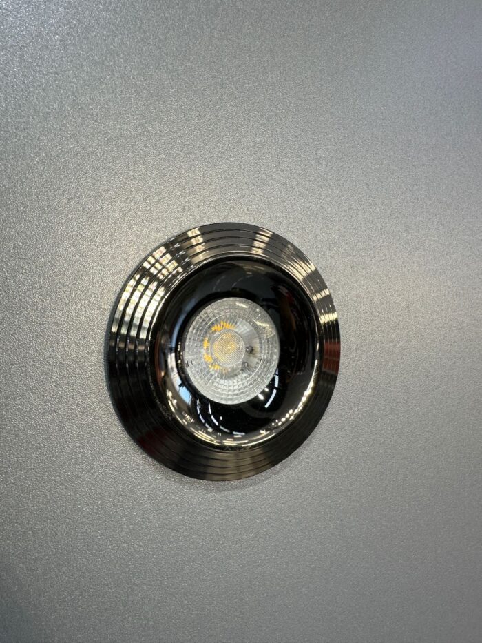 Spotlar, led işıqları.